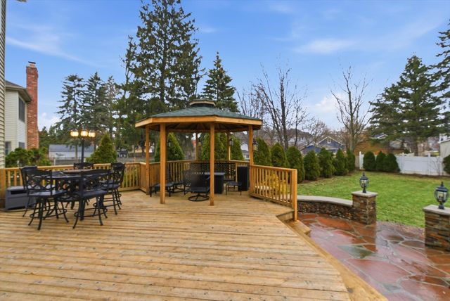 395 S Scott Street, Elmhurst, IL 60126