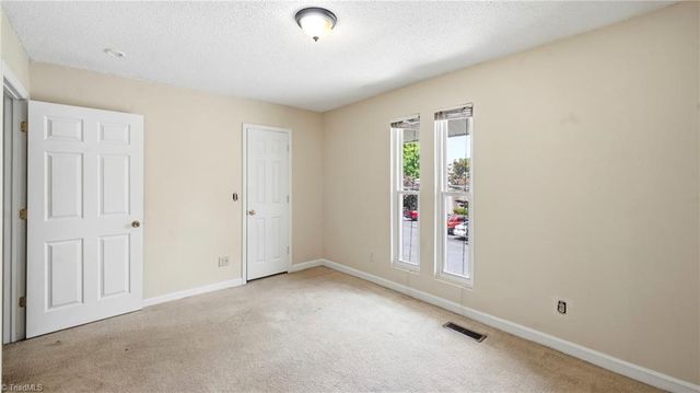 3755 Heathrow Drive, Winston-salem, NC 27127
