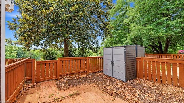 3755 Heathrow Drive, Winston-salem, NC 27127