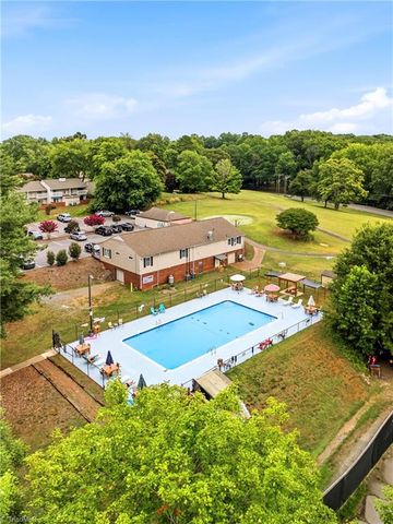 3755 Heathrow Drive, Winston-salem, NC 27127