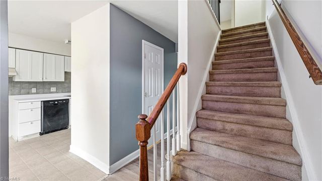 3755 Heathrow Drive, Winston-salem, NC 27127