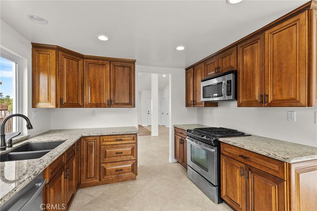 36330 Saint Raphael Drive, Murrieta, CA 92562