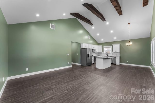 364 Carolina Avenue Avenue 2, Marion, NC 28752