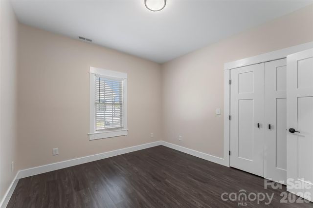 364 Carolina Avenue Avenue 2, Marion, NC 28752