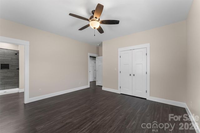 364 Carolina Avenue Avenue 2, Marion, NC 28752