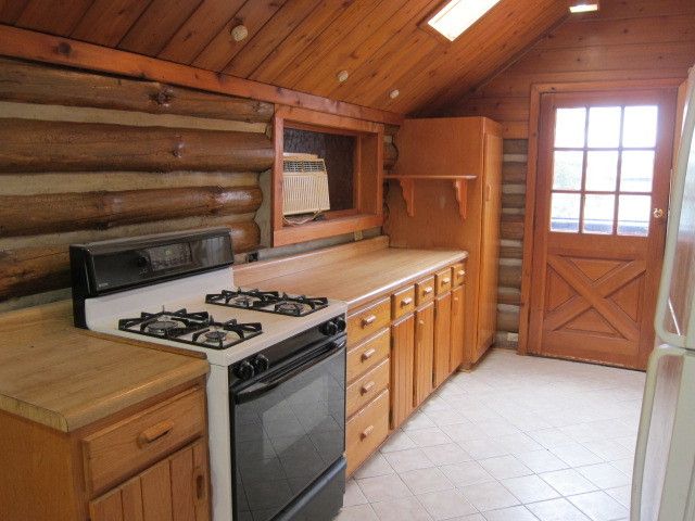 614 W Pheasant Court, Round Lake Beach, IL 60073