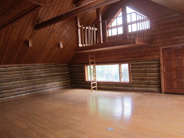 614 W Pheasant Court, Round Lake Beach, IL 60073