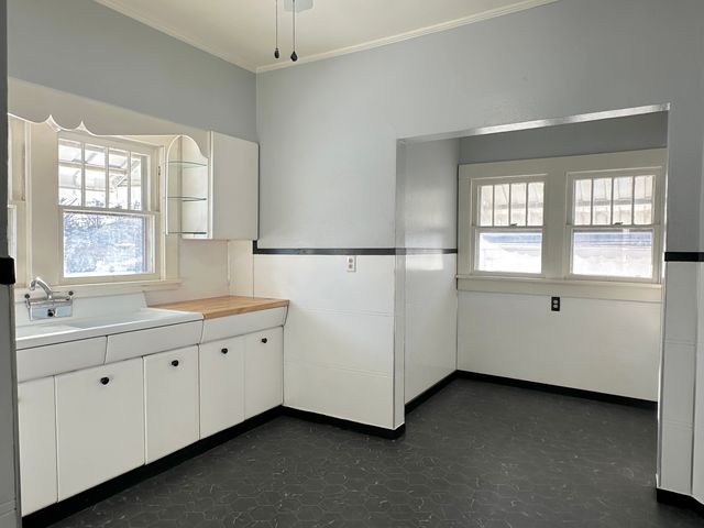 612 Pleasant Court, Marion, IL 62959