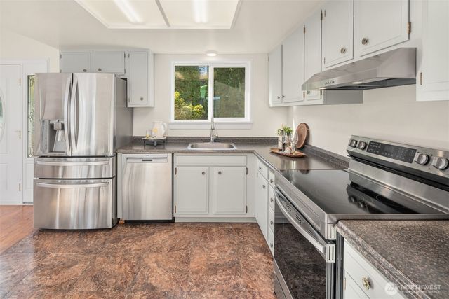 5852 Madrona Avenue NE, Bremerton, WA 98311