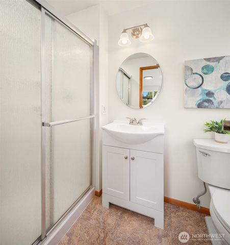 5852 Madrona Avenue NE, Bremerton, WA 98311