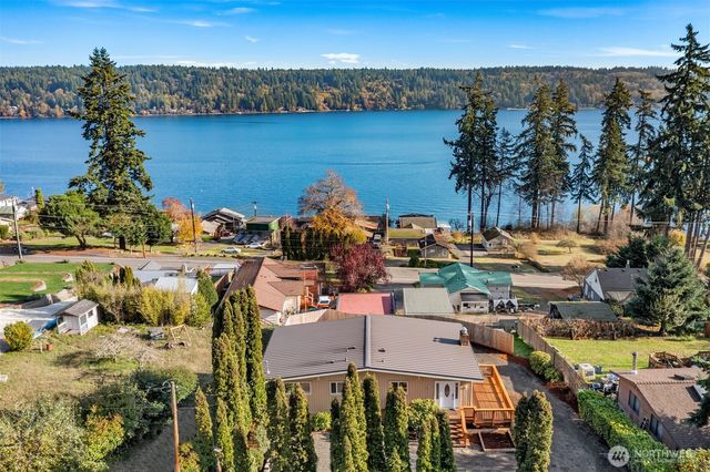 5852 Madrona Avenue NE, Bremerton, WA 98311