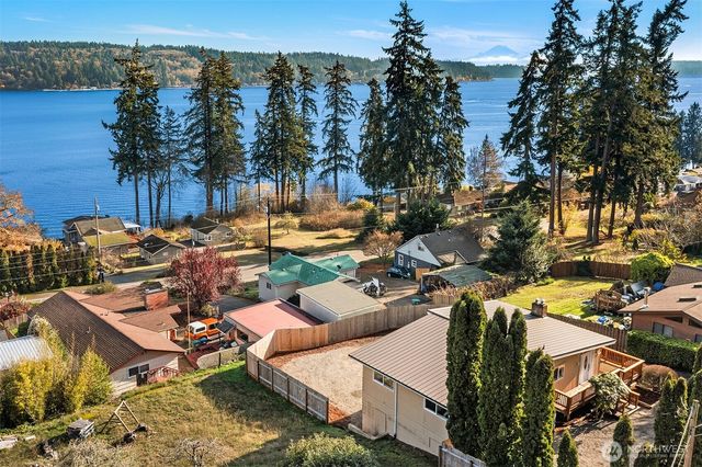 5852 Madrona Avenue NE, Bremerton, WA 98311