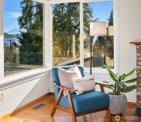 5852 Madrona Avenue NE, Bremerton, WA 98311