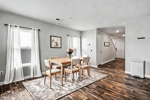 1328 Ledsham Court, Greer, SC 29651