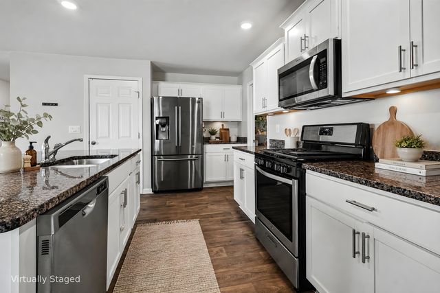 1328 Ledsham Court, Greer, SC 29651