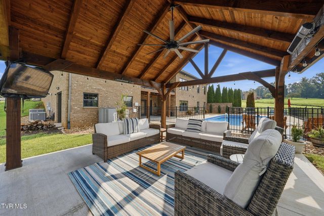 419 Douglas Shed Road, Johnson City, TN 37615