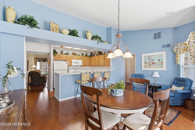 963 Buckingham Drive B, Manchester, NJ 08759