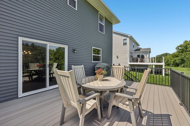 9560 Timber Terrace, Victoria, MN 55386