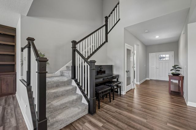 9560 Timber Terrace, Victoria, MN 55386