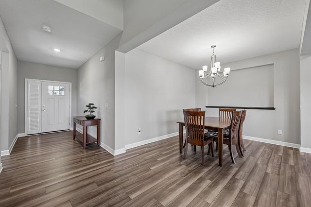 9560 Timber Terrace, Victoria, MN 55386