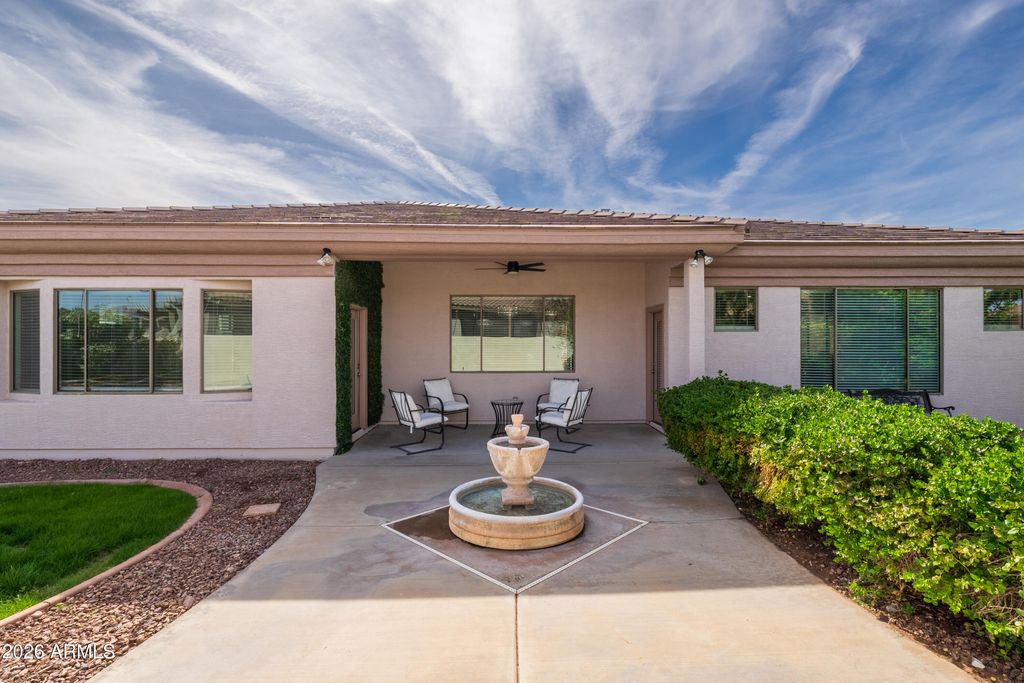 Image 2 of property listing at 14143 N 90TH Lane, Peoria, AZ 85381