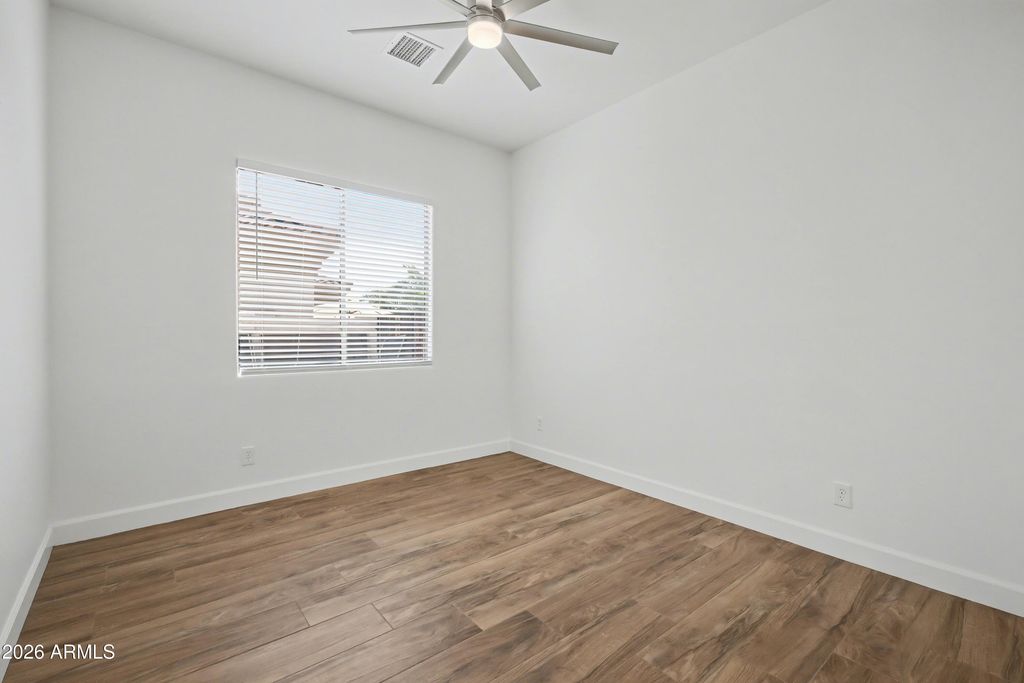Image 31 of property listing at 14143 N 90TH Lane, Peoria, AZ 85381
