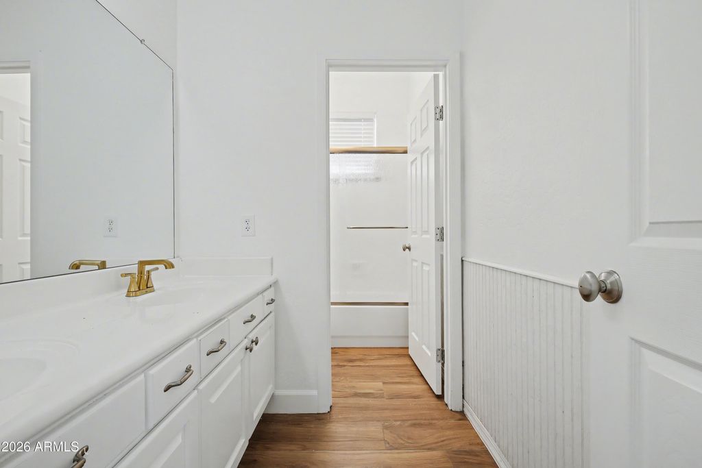 Image 33 of property listing at 14143 N 90TH Lane, Peoria, AZ 85381