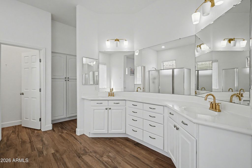 Image 40 of property listing at 14143 N 90TH Lane, Peoria, AZ 85381