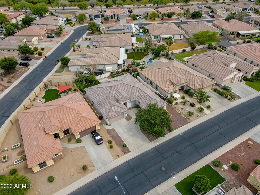 Image 43 of property listing at 14143 N 90TH Lane, Peoria, AZ 85381
