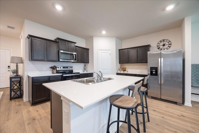 729 Amelia Court, Pilot Point, TX 76258