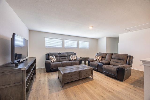 729 Amelia Court, Pilot Point, TX 76258