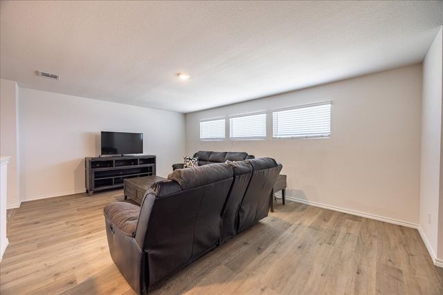 729 Amelia Court, Pilot Point, TX 76258