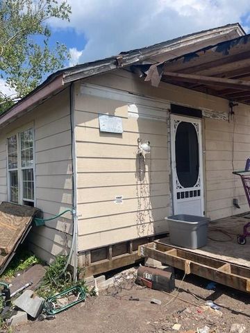 611 7th Street, Humble, TX 77338