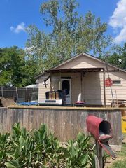 611 7th Street, Humble, TX 77338