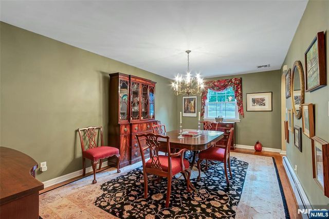 15 Colonial Road, Tenafly, NJ 07670