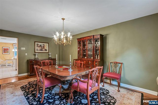 15 Colonial Road, Tenafly, NJ 07670