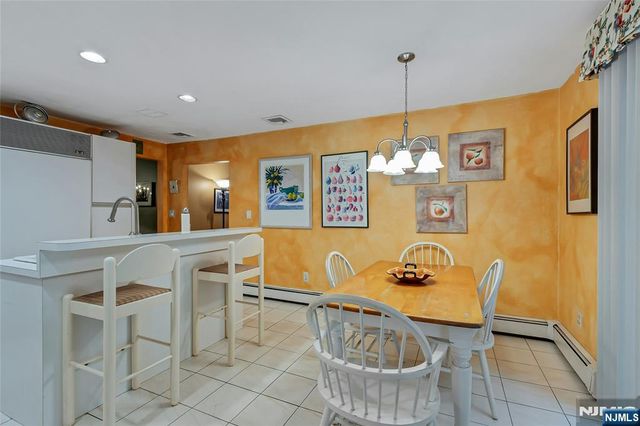 15 Colonial Road, Tenafly, NJ 07670