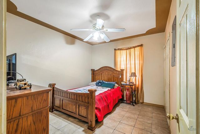 805 E County Rd 133, Midland, TX 79705