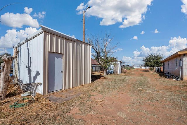 805 E County Rd 133, Midland, TX 79705