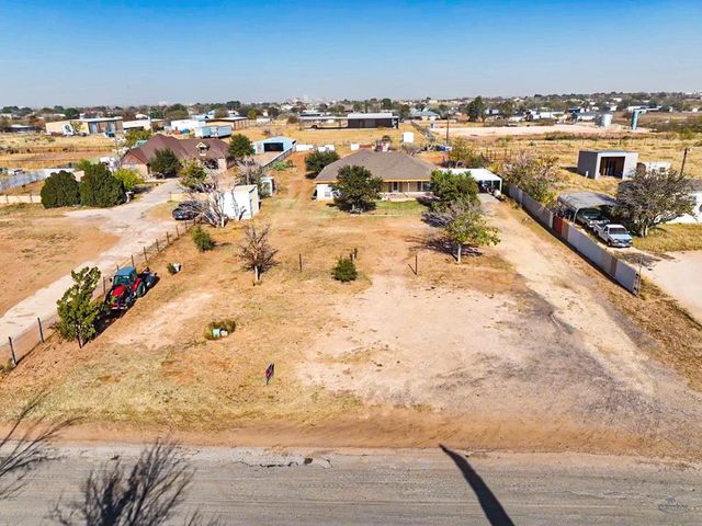 805 E County Rd 133, Midland, TX 79705