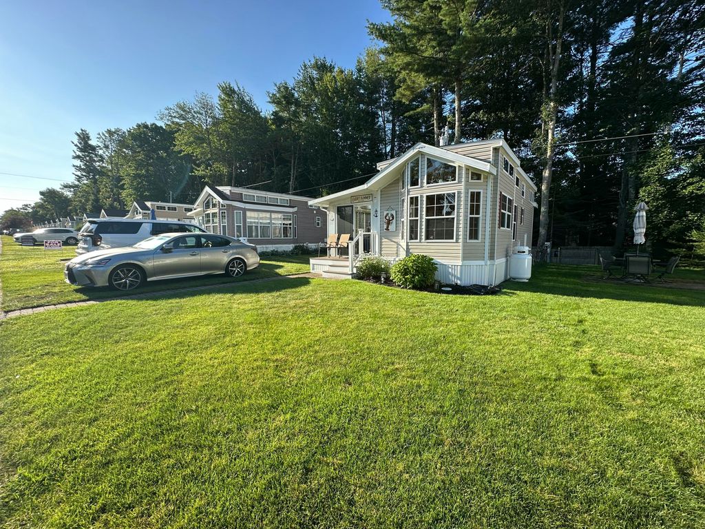 23 College Drive 27, Wells, ME 04090 — exterior