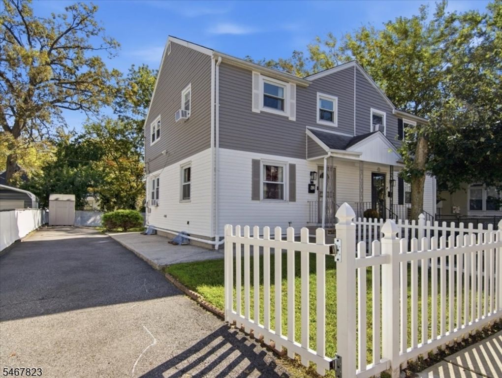 42 Telford St, East Orange City, NJ 07018 — photo 2