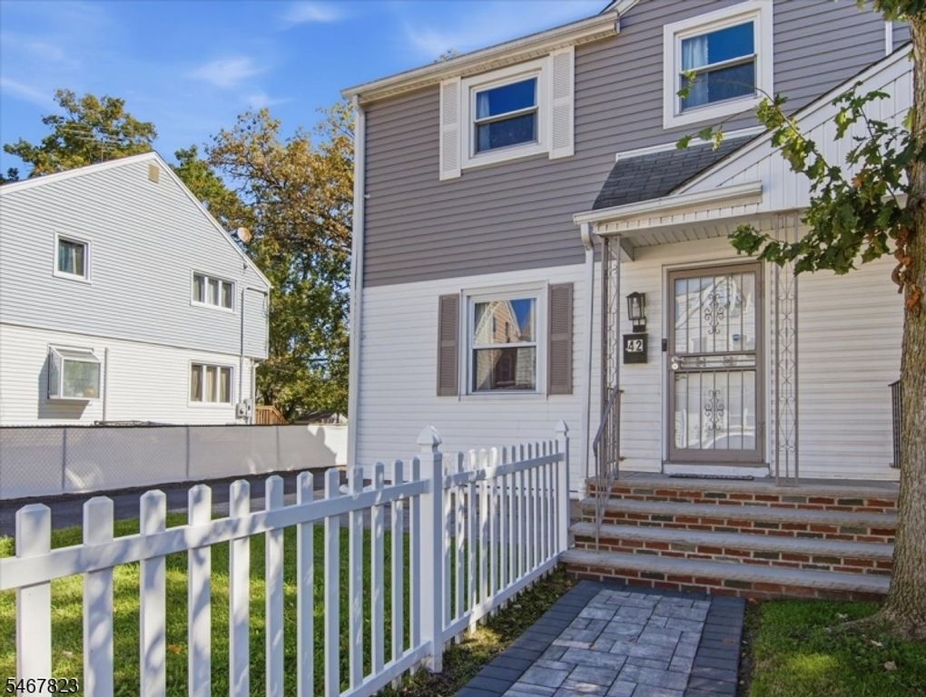 42 Telford St, East Orange City, NJ 07018 — photo 3