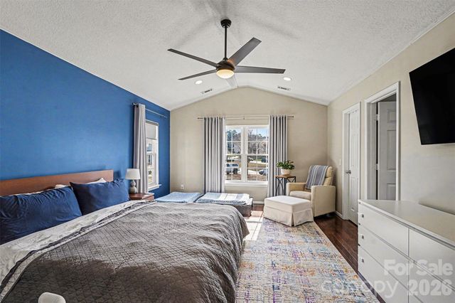 1106 Vine Cliff Lane, Charlotte, NC 28214