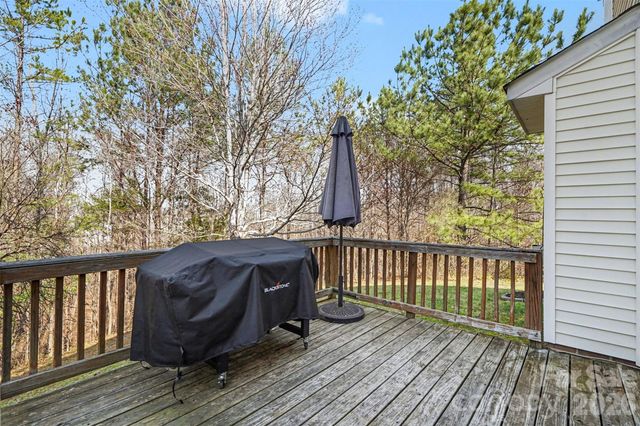 1106 Vine Cliff Lane, Charlotte, NC 28214