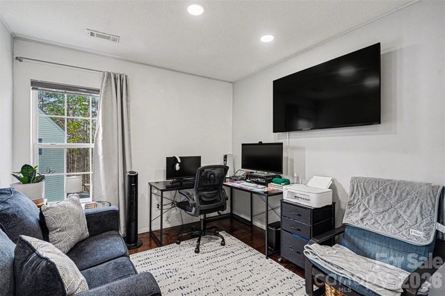 1106 Vine Cliff Lane, Charlotte, NC 28214