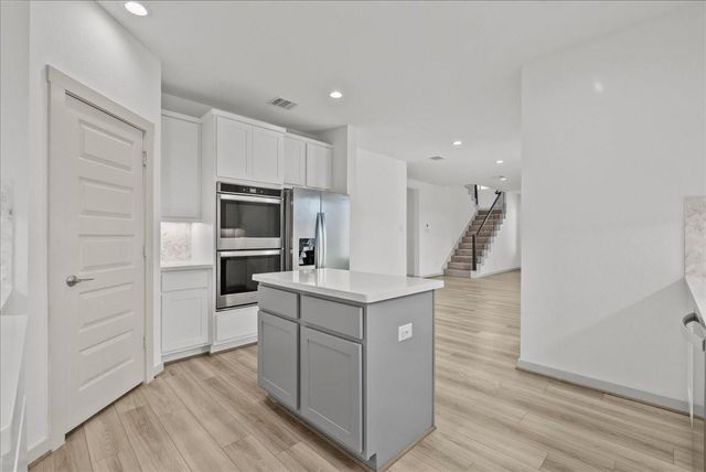 1512 Harvest Vine Court, Friendswood, TX 77546