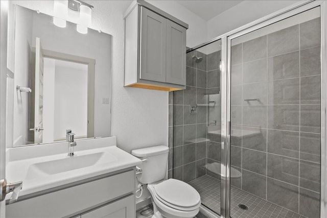 1512 Harvest Vine Court, Friendswood, TX 77546