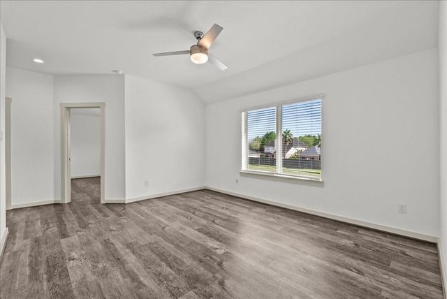 1512 Harvest Vine Court, Friendswood, TX 77546