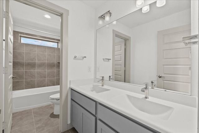 1512 Harvest Vine Court, Friendswood, TX 77546